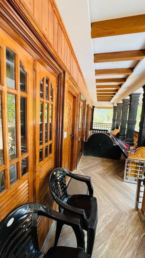Golden Cypress Resort With Pool -Wayanad Padinjarathara Esterno foto