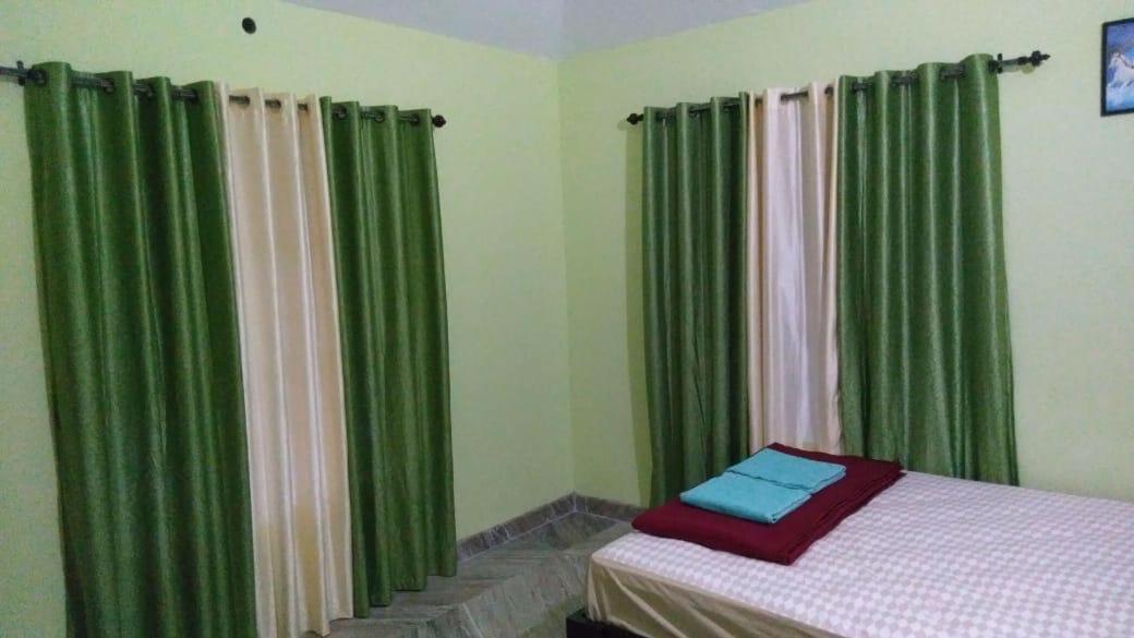 Golden Cypress Resort With Pool -Wayanad Padinjarathara Esterno foto
