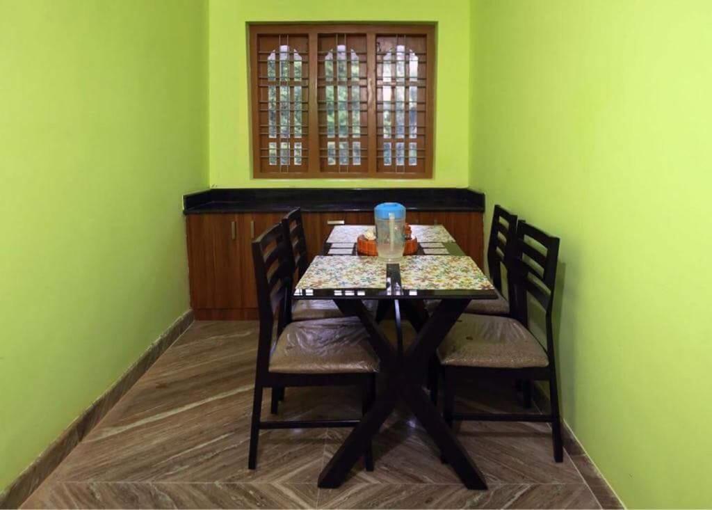 Golden Cypress Resort With Pool -Wayanad Padinjarathara Esterno foto