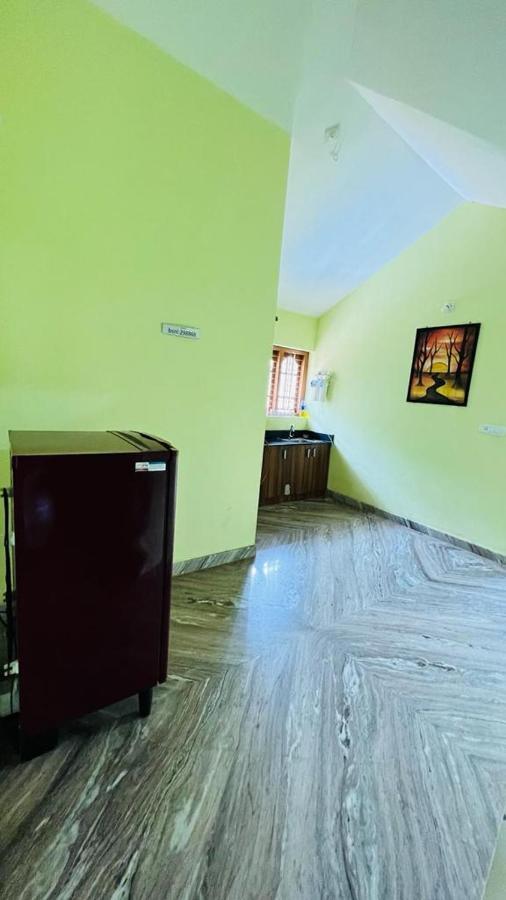 Golden Cypress Resort With Pool -Wayanad Padinjarathara Esterno foto